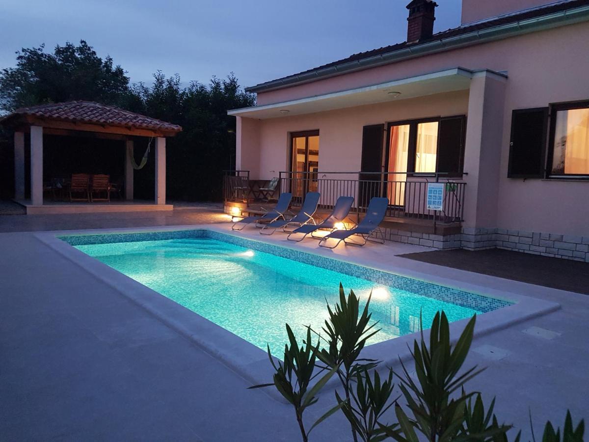 House Bile Villa Bicici Luaran gambar